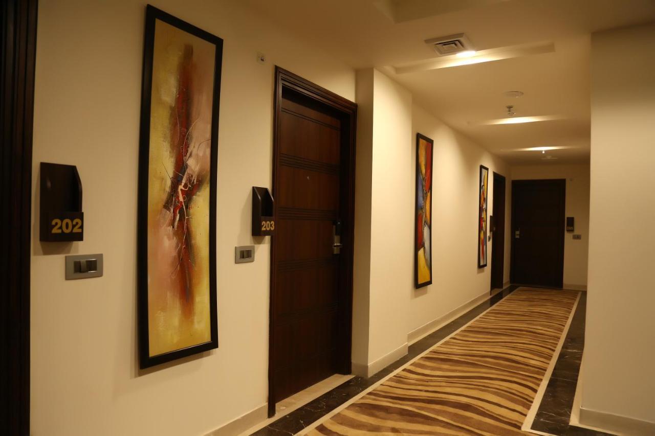 Hotel Imperia Suites Jalandhar Eksteriør billede