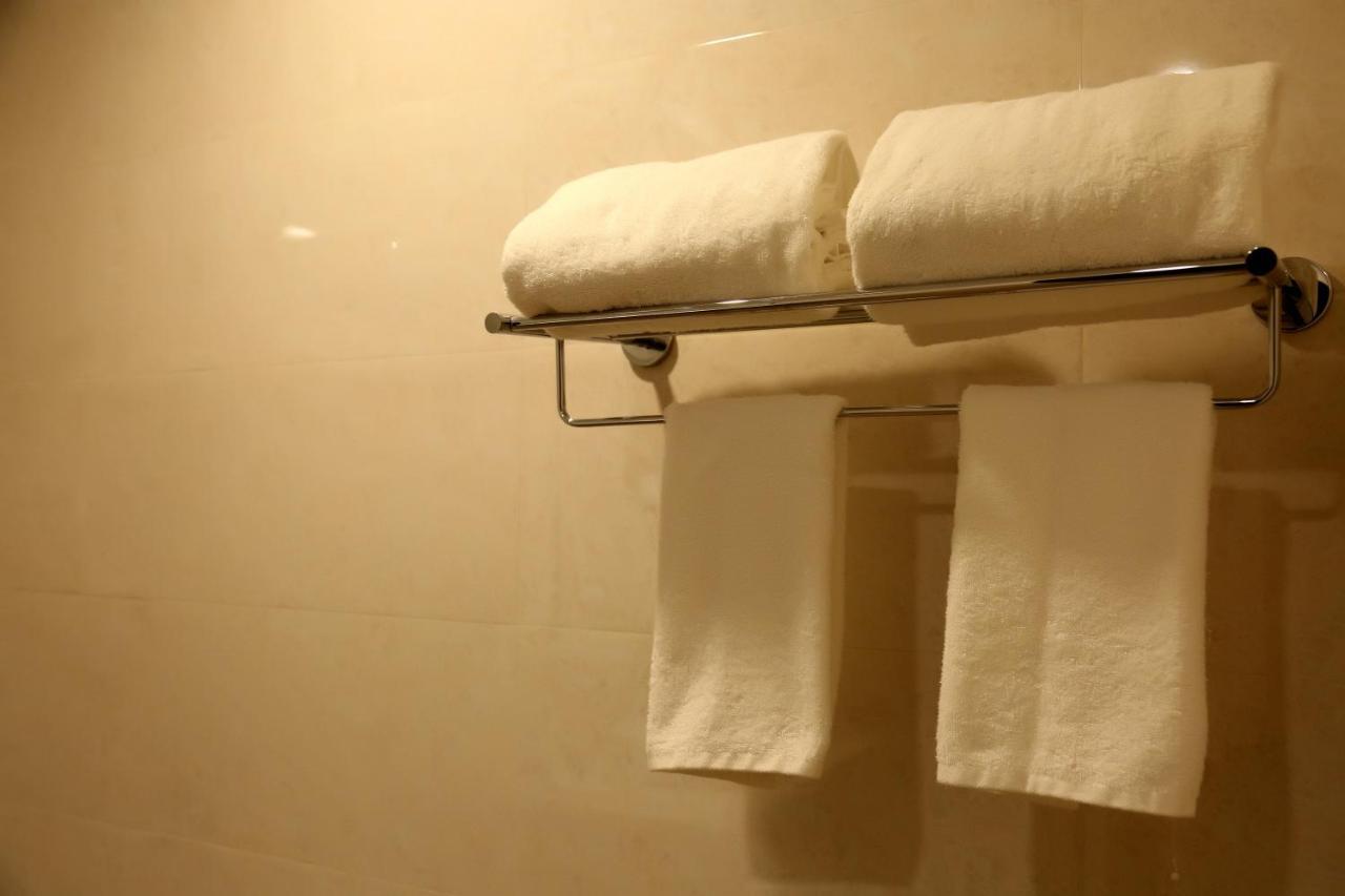 Hotel Imperia Suites Jalandhar Eksteriør billede