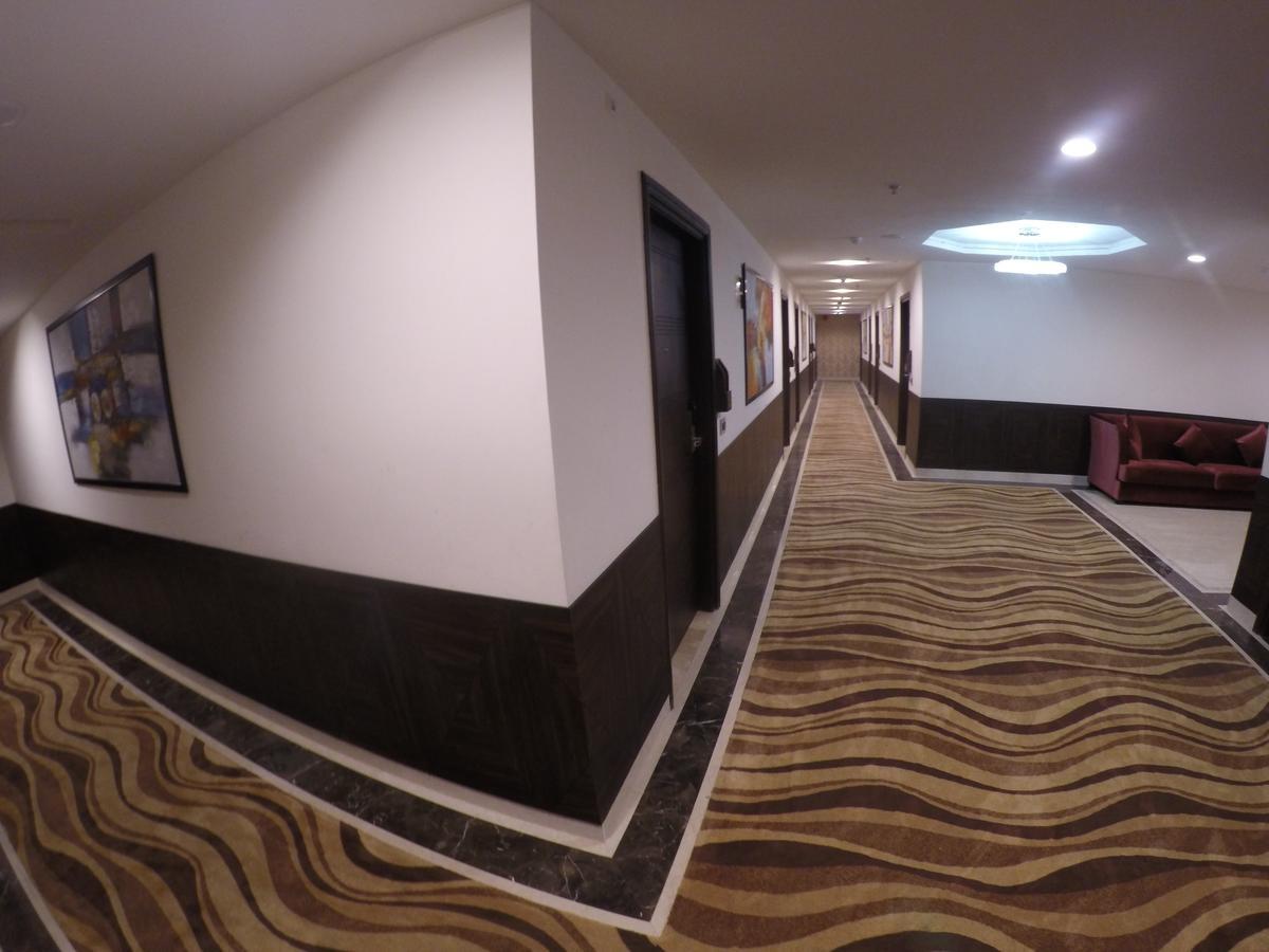 Hotel Imperia Suites Jalandhar Eksteriør billede