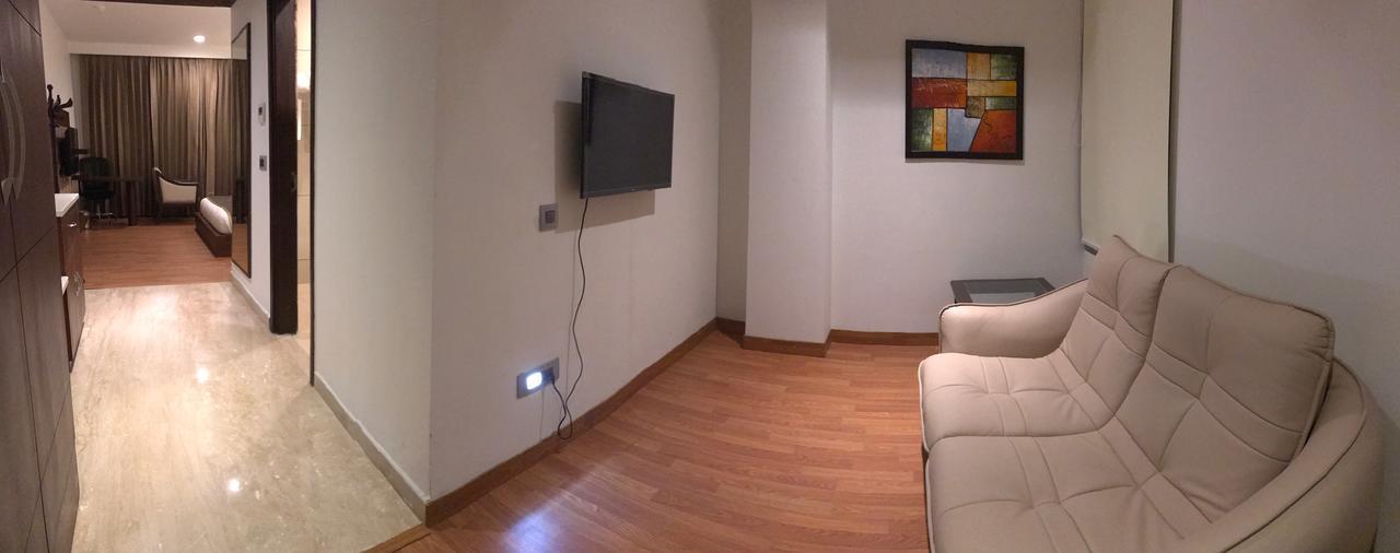 Hotel Imperia Suites Jalandhar Eksteriør billede